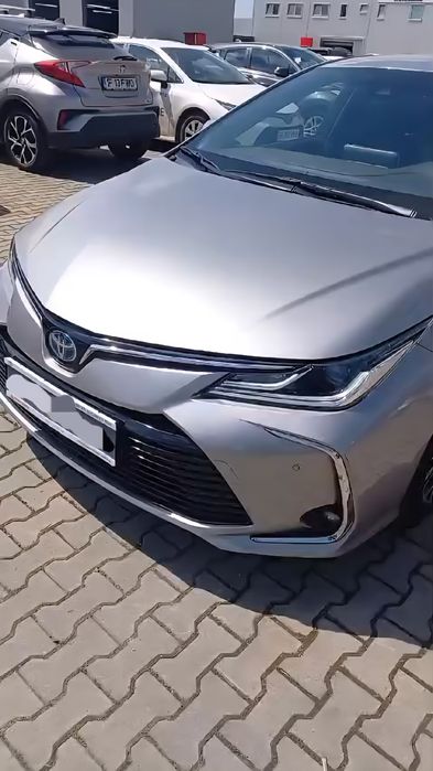 Vând Toyota Corolla Executive