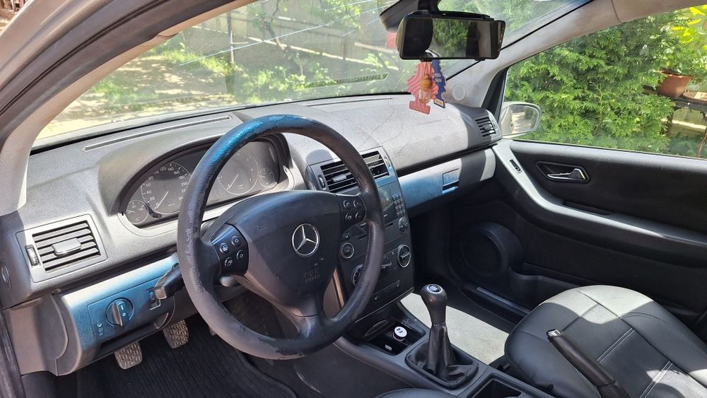 Vând Mercedes-Benz A150 1.5 benzină an 2007