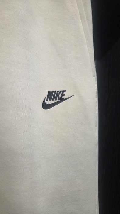 NIKE Tech Fleece Pants - FB8002