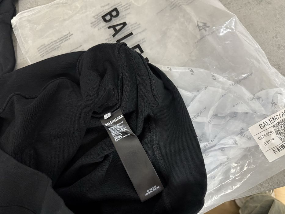 Hanorac Balenciaga Campaign