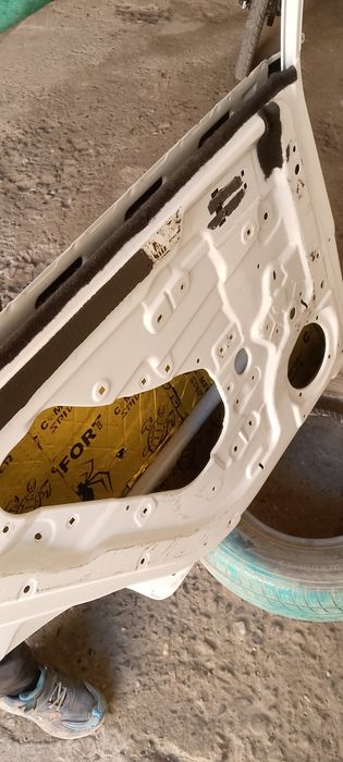 2021-yil gentra radnoy eshik