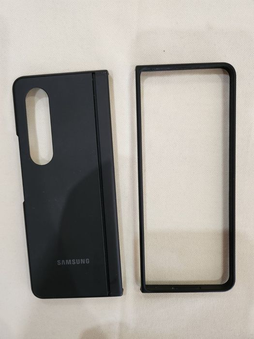 Продавам телефон Z fold 4