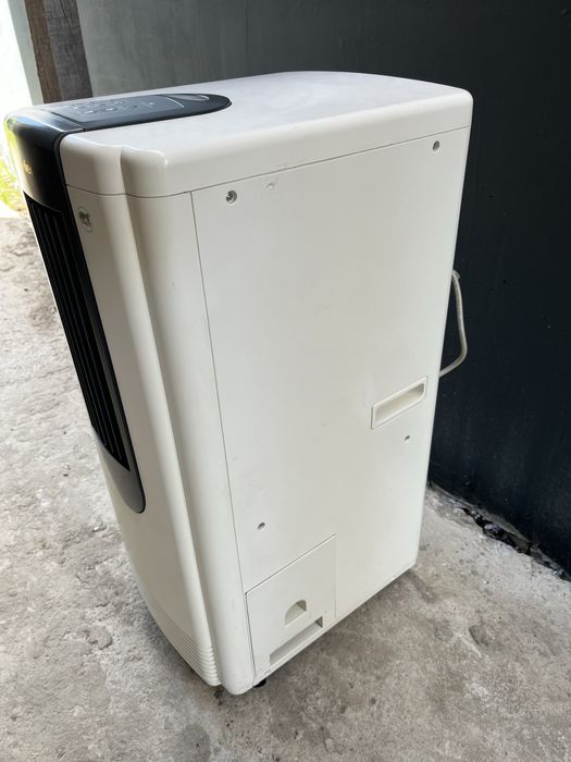 Haier HM-09CB03/R1 мобилен климатик