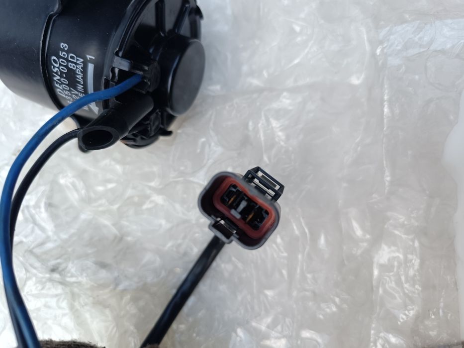 Моторчик вентилятора двигателя   Honda Cr-v