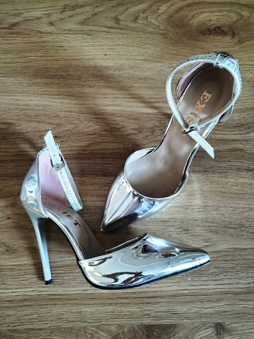 Pantofi stiletto argintii