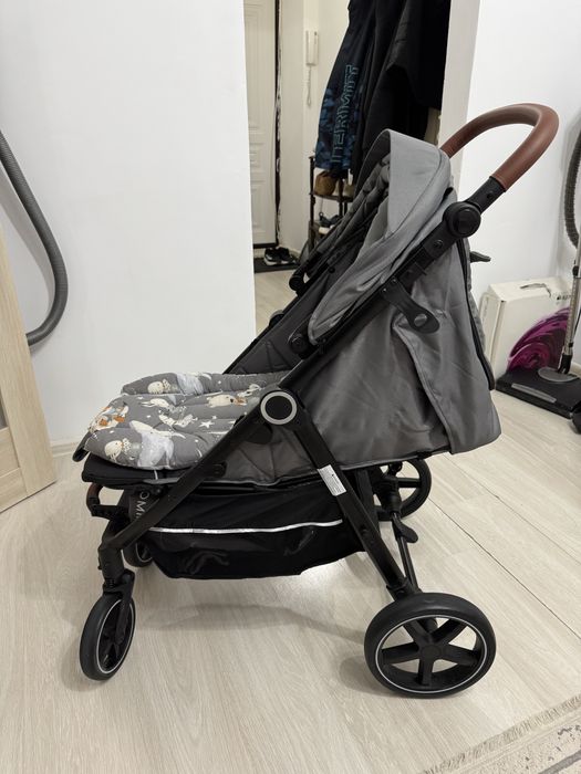 Продам детскую коляску TOMIX