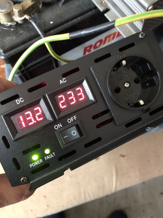 Inverter, acumulator, incarcator, declansator automat, sursa curent!!