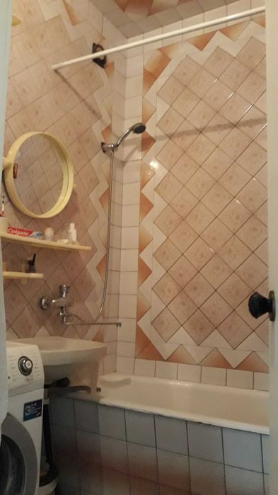 Продается  4-х комнатная  квартира 11 к-л , Учтепинского  района.