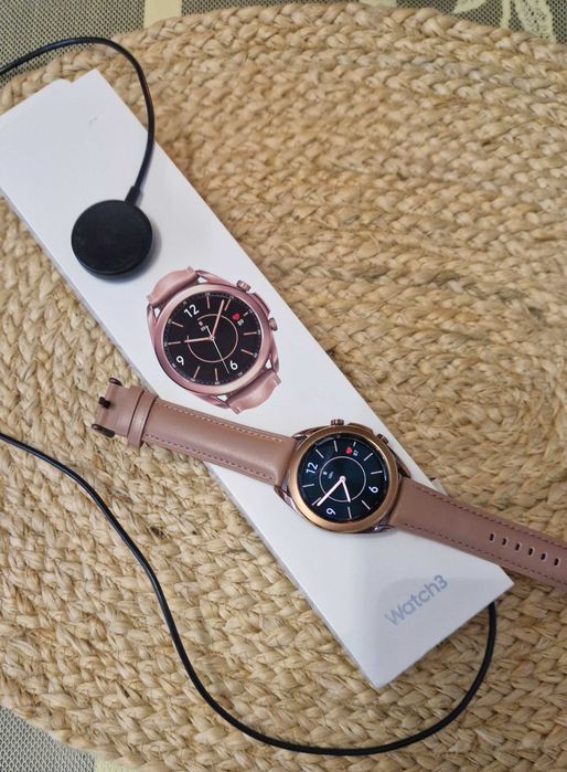 Samsung Galaxy Watch 3, 41mm. Дамски смарт часовник.