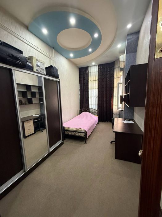 Улица Садык Азимова 3/3/7 Ц-1 посольство Японии