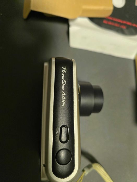 Продавам фотоапарат  "Camera Canon Power Shot A495"