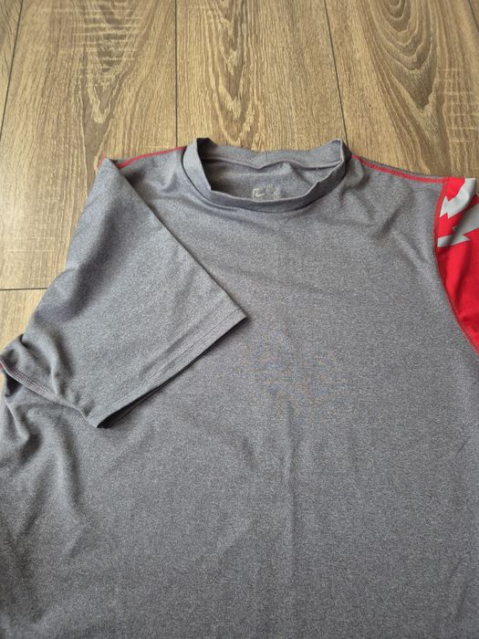 Tricou băieți Nike 176 cm