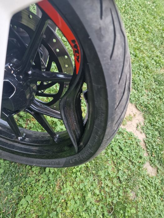 Motocicleta A1 KTM DUKE 125 cc