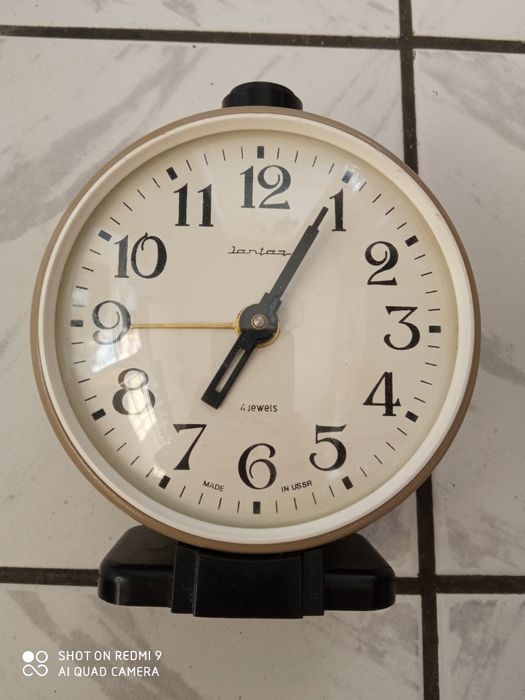 Руски будилник Янтар,Слава,Витяз.