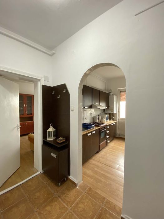 Apartament cu 3 camere de vanzare