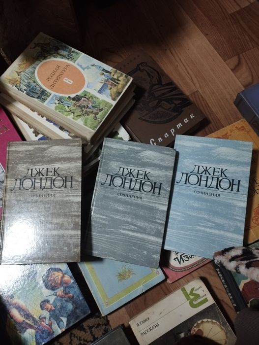 Продам книги от 1000 до 2000