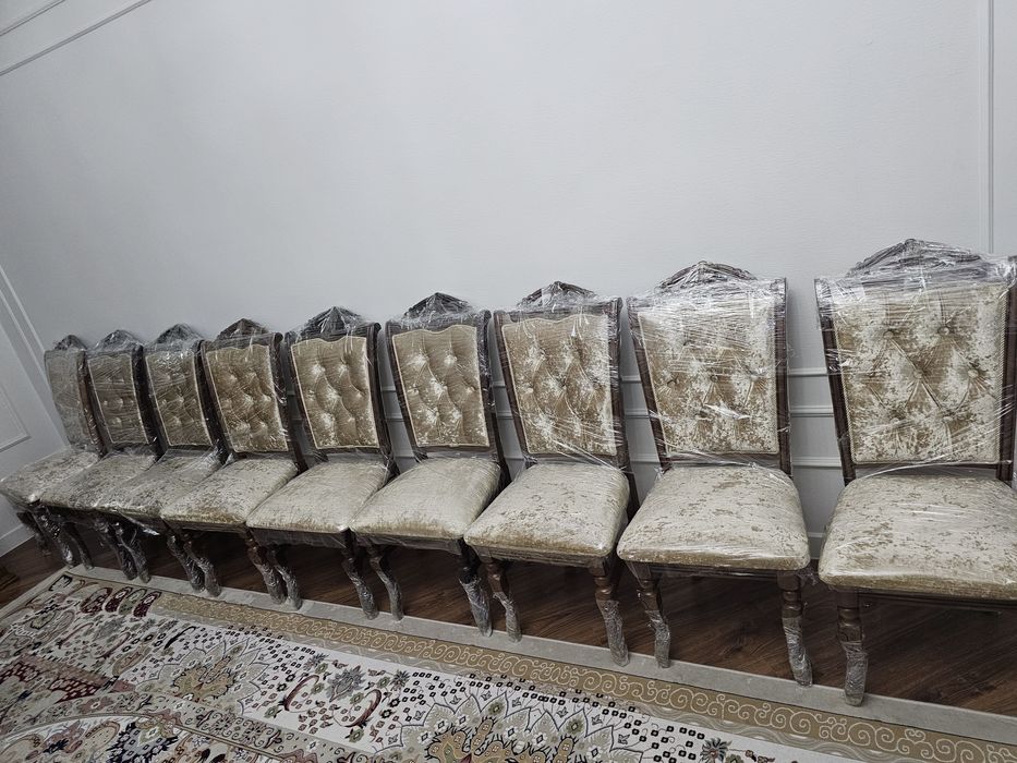 Стулья для гостиной