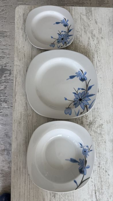 Порселанов сервиз чинийки