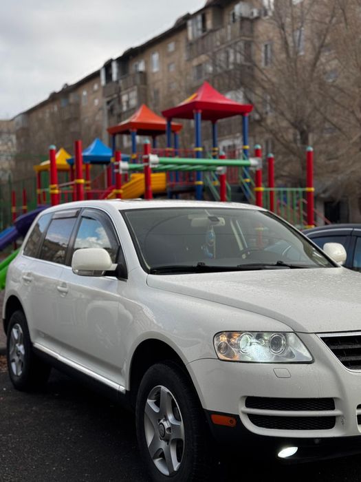 Volkswagen Touareg 2005г.