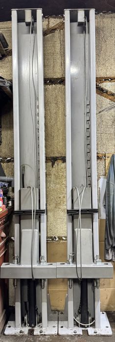 Двухстоечный автоподъемник