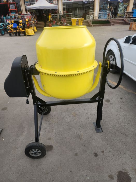 Бетонамешалка сотлади.