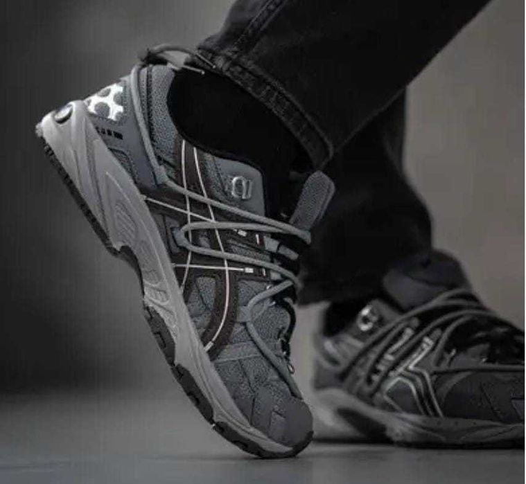 Кросовки новые продам