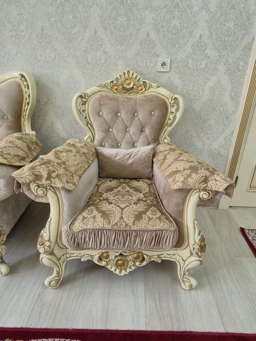 Угалок для гостинный