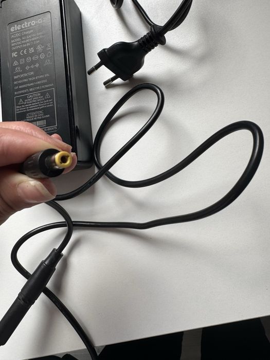Încărcător trotinetă electrică 54.6V 2A Electro-AZ compatibil Kugoo