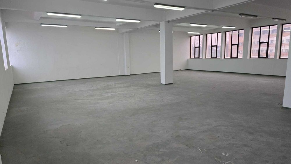 Hala depozitare500 si birouri 1000m2 pentru inchirere/vanzare RomanE85