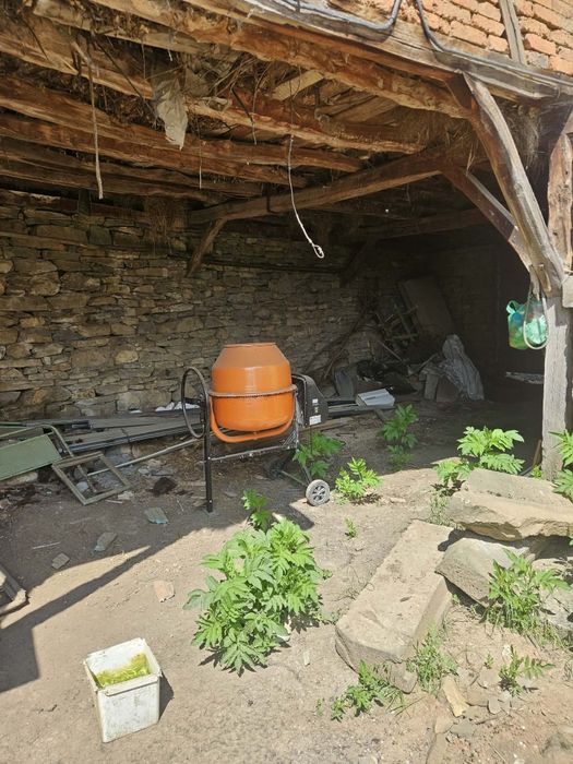 Продавам къща с.Борима