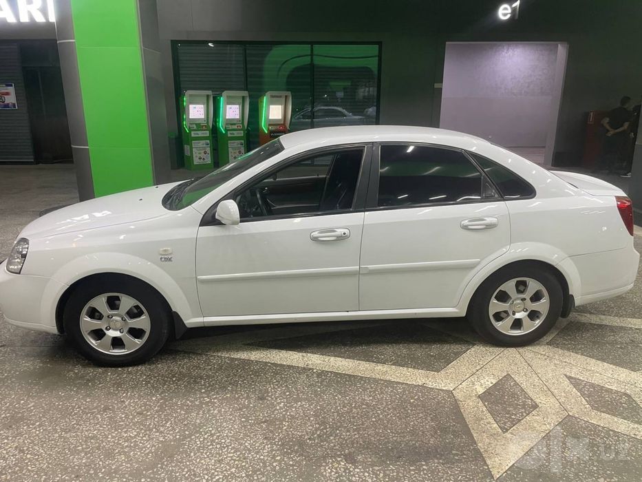 Lacetti 2012 avtomat bez luk