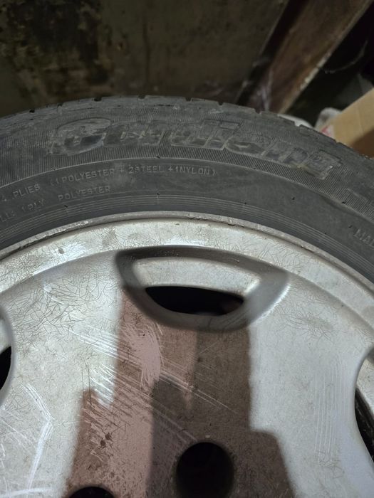 Продам комплект шин