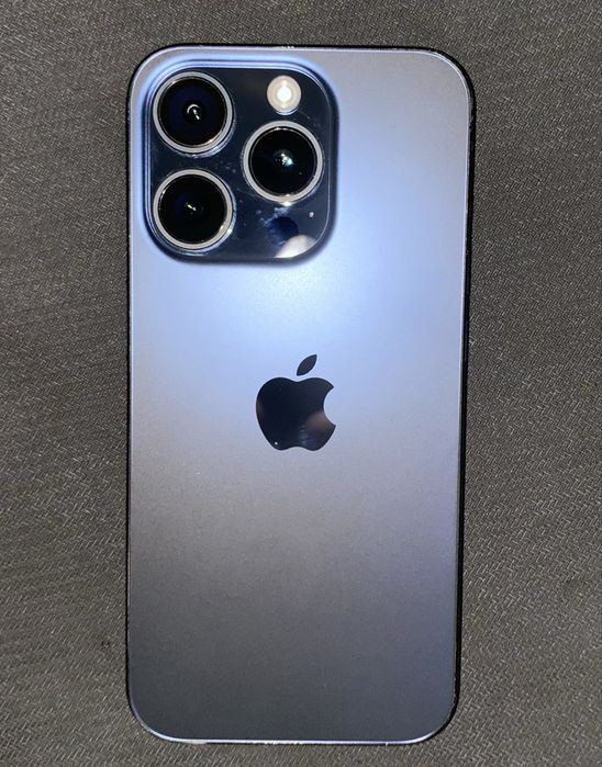 Айфон 15 про в хорошем состояний