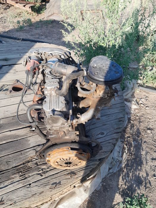 Продам двигатель с коробкой на опель омега вектра