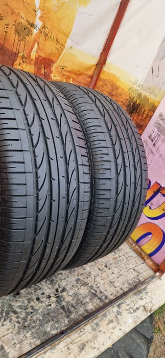2 Anvelope ca noi Bridgestone 285 55 R18 de vara