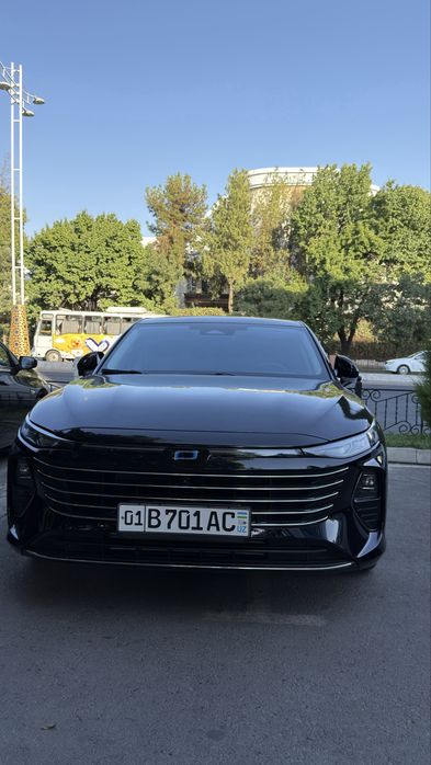 Bestune B70 srochni  sotiladi