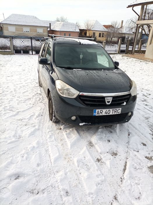 Vând Dacia lodgi