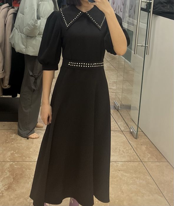 Продам платье миди