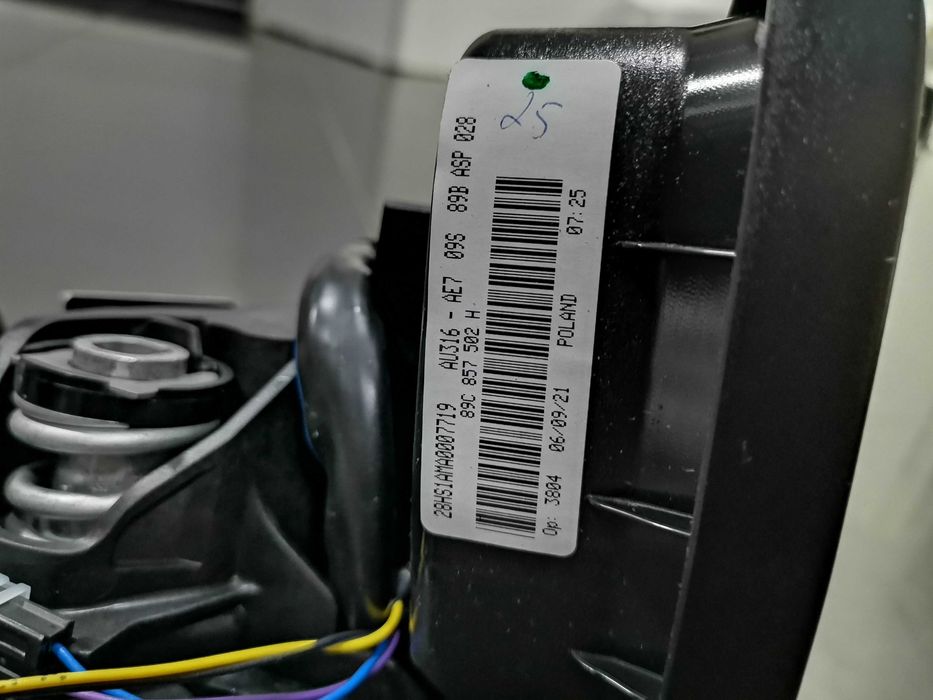 Ново Оригинално Дясно Огледало Audi Q4 E Tron 89C857502H 15+4 pin