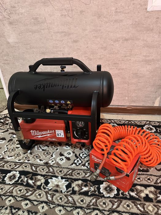 Milwaukee M18 FAC FUEL + АКБ 12.0Ah FORGE