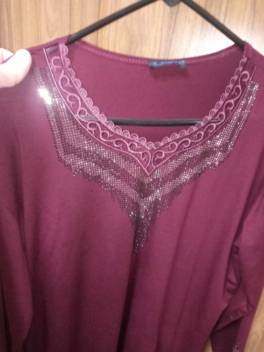 «Недорого» Женская кофта 50-52 размер 50 тыс сумов(БЕСПЛАТНО обувь)