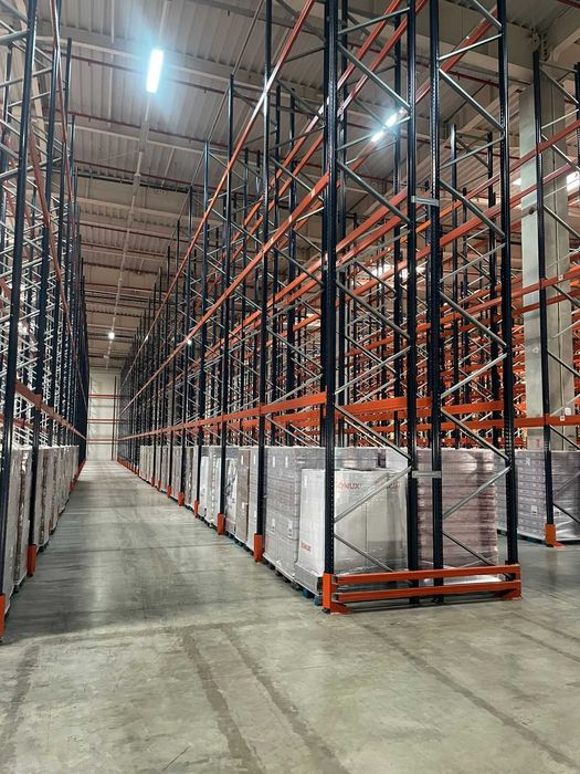 Rafturi metalice industriale si soluții automatizare depozite + coboti