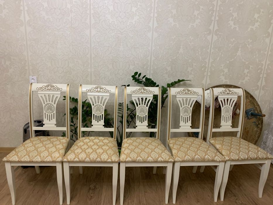 Стол и стуля хорошем состояний. Можно отдельно