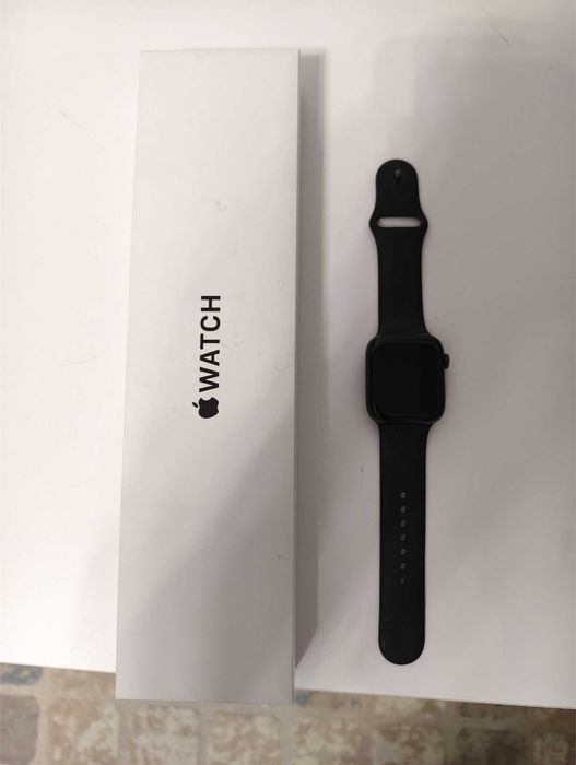 Смарт часы Apple Watch SE