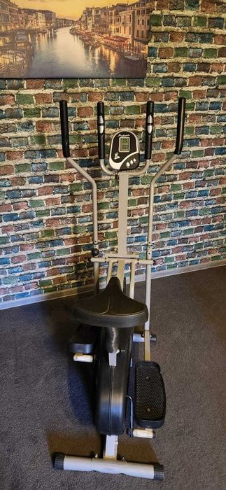 Эллиптический тренажёр