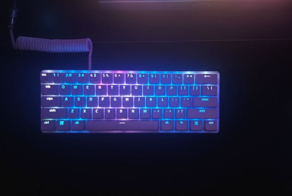 клавиатура Razer Huntsman Mini 60%  Optical red, Mercury /+ подарък/