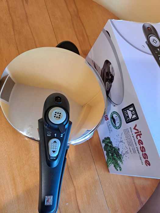 Продавам тенджера под налягане BRA VITESSE 6 литра