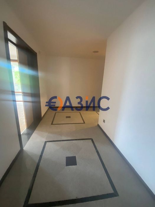 Продава се Четиристаен апартамент в к.к. Слънчев бряг - 280 кв.м за 674 €/кв.м - Снимка #11