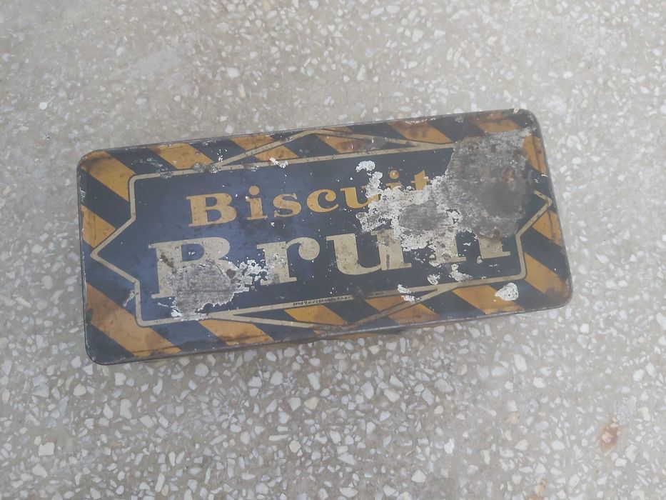 Cutie VINTAGE metalica pt biscuiti, interbelica Franta (colectibila)