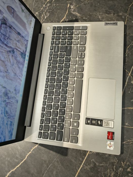Продам ноутбук Lenovo